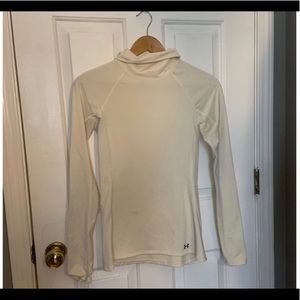 *SOLD* UNDER ARMOUR - Fitted Cold Gear Top